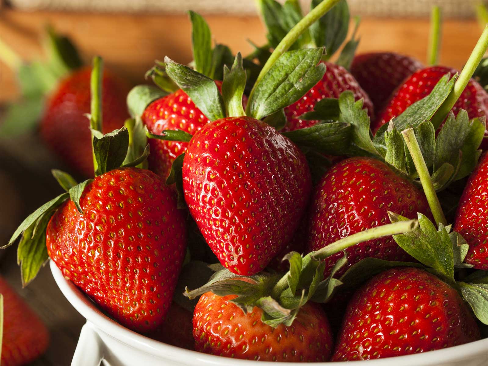 Strawberries Reduce Inflammation (And The Only Kind to Pick!) – Healing Gourmet pin
