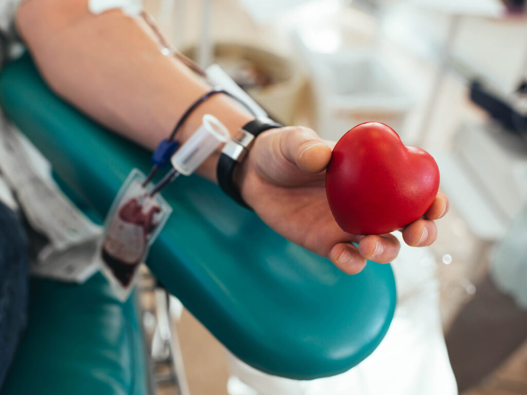 Donate Blood – Slash Heart Attack Risk By 88%!
