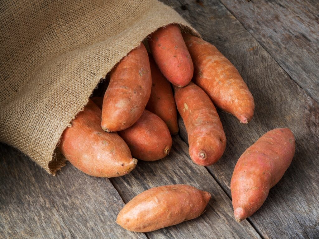 Sweet Potatoes vs Yams and White Potatoes: Which is Healthiest?